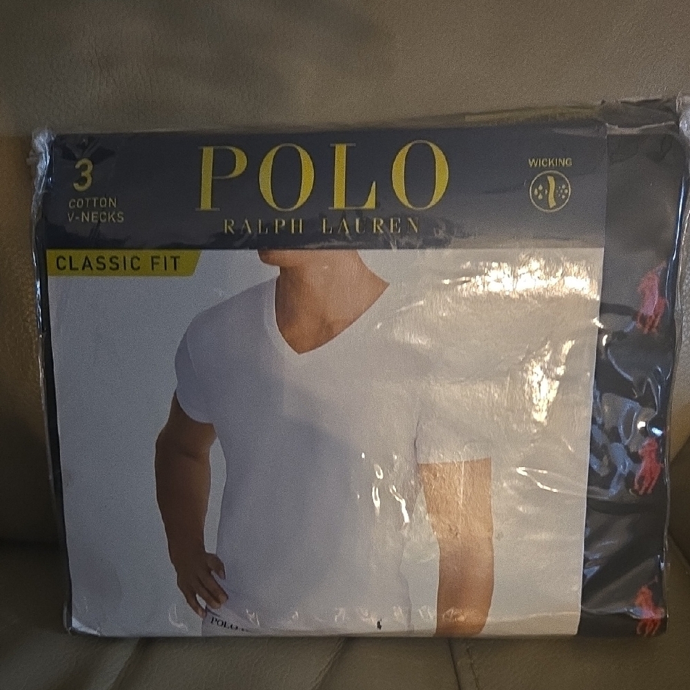 3 Pack Polo by Ralph Lauren Men's Black Classif Fit V-Neck Tee Pack